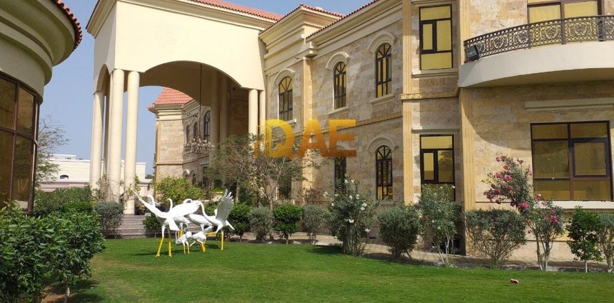 Villa de 16 chambres à Al Twar, UAE No. 3747