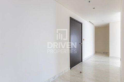 4 غرف نوم شقة في EMAAR Beachfront, الإمارات العربية المتحدة رقم 215066 21