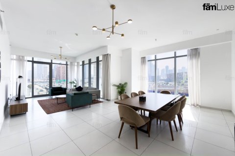 3 bedrooms Apartment in Al Satwa, UAE No. 216278 2