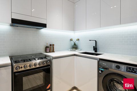 2 bedrooms Apartment in Dubai, UAE No. 203152 6