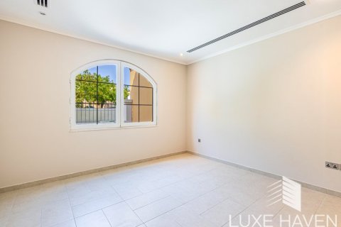 Villa de 5 dormitorios en Legacy, UAE No. 10491 7