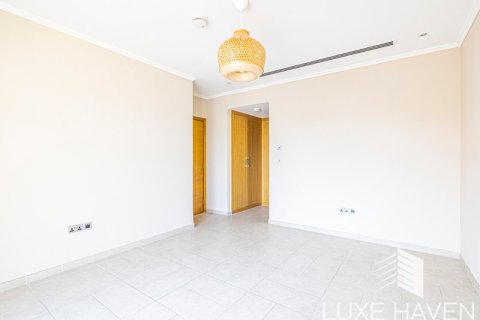 Villa de 5 dormitorios en Legacy, UAE No. 10491 9