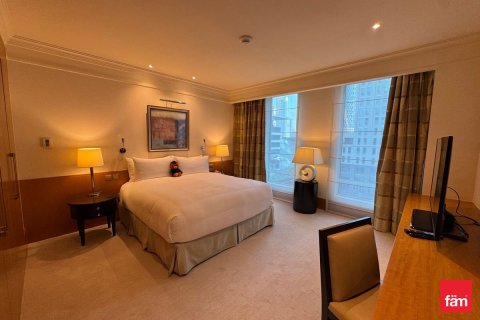 2 bedrooms Apartment in DIFC, UAE No. 159595 11