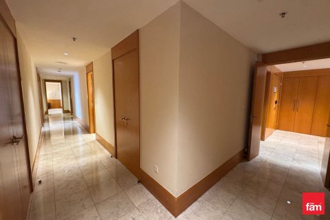 2 bedrooms Apartment in DIFC, UAE No. 159595 3