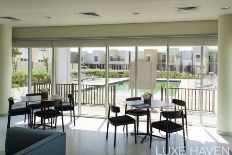 4 غرف نوم فيلا في EMAAR South, الإمارات العربية المتحدة رقم 9819 6