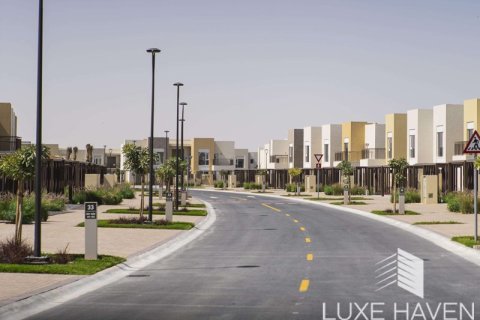 4 غرف نوم فيلا في EMAAR South, الإمارات العربية المتحدة رقم 9819 11