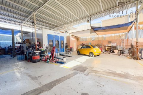 Warehouse de 464.5m² à Al Quoz, UAE No. 47653