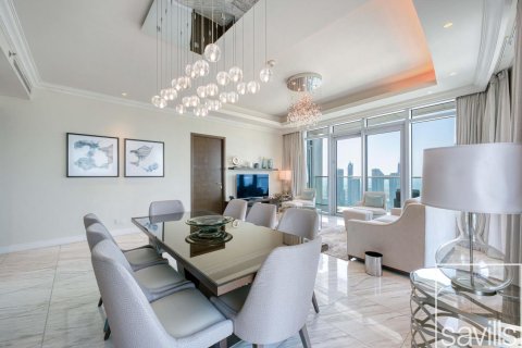 Apartment de 3 dormitorios en The Address Residence Fountain Views, UAE No. 201055 4