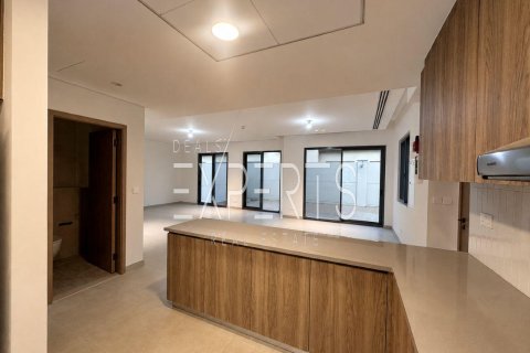 Townhouse de 3 dormitorios en Khalifa City, UAE No. 224249 4
