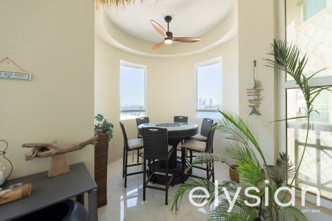 2 bedrooms Apartment in Shoreline Apartments, UAE No. 64649 17