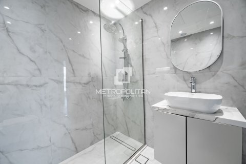 Квартира с 2 спальнями в Lake Almas West, ОАЭ №130193 18
