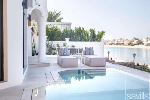 Вилла с 4 спальнями в Garden Homes, ОАЭ №214004