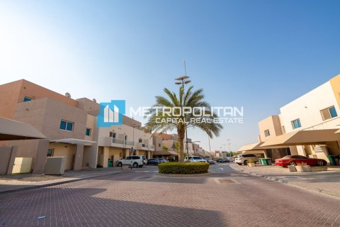 3 bedrooms Villa in Al Reef, UAE No. 145102