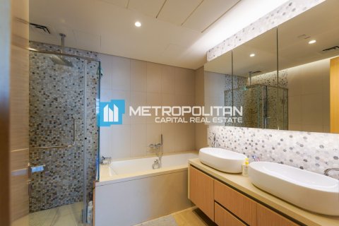 Apartment de 3 dormitorios en  Yas Island, UAE No. 119841 17