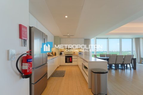 Apartment de 3 dormitorios en  Yas Island, UAE No. 119841 4