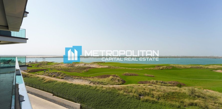 Apartment de 3 dormitorios en  Yas Island, UAE No. 119841
