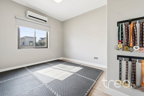Villa de 4 chambres à Casa, UAE No. 222686 24