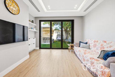 Villa de 4 chambres à Casa, UAE No. 222686 11