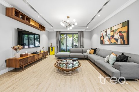 Villa de 4 chambres à Casa, UAE No. 222686 3