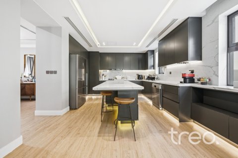 Villa de 4 chambres à Casa, UAE No. 222686
