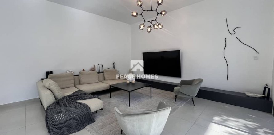 Townhouse de 4 chambres à Tilal City, UAE No. 11296