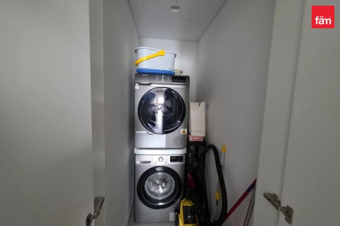 2 bedrooms Apartment in Dubai, UAE No. 166444 3