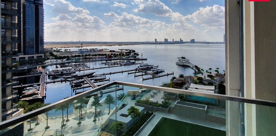2 bedrooms Apartment in Dubai, UAE No. 166444