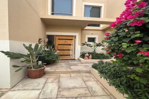 Villa de 4 chambres à Al Raha Gardens, UAE No. 36224 13