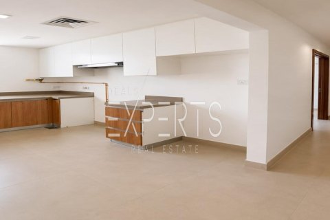 3 bedrooms Apartment in Al Ghadeer 2, UAE No. 223987 5