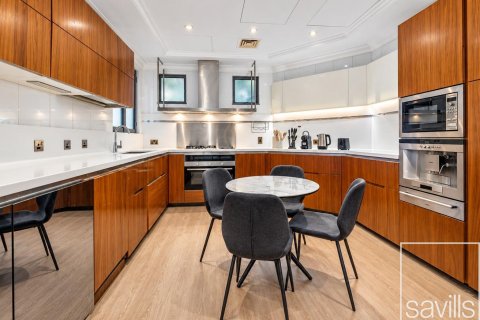 Вилла с 4 спальнями в Garden Homes, ОАЭ №211012 13
