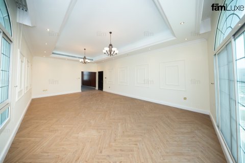 Villa de 6 dormitorios en Dubai, UAE No. 205325 17