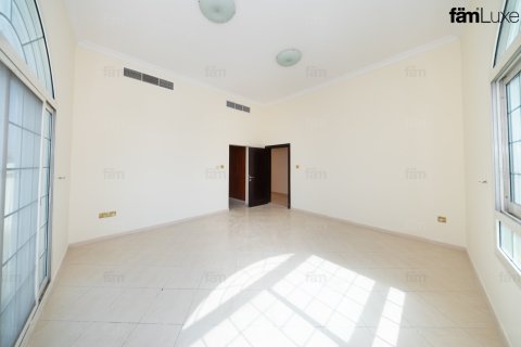 Villa de 6 dormitorios en Dubai, UAE No. 205325 12