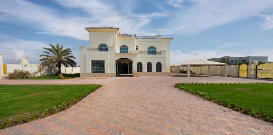 Villa de 6 dormitorios en Dubai, UAE No. 205325