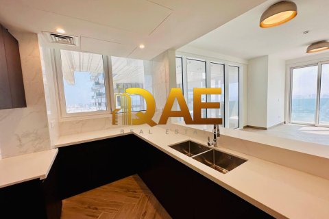 Apartment de 3 dormitorios en Al Kifaf, UAE No. 22728 4