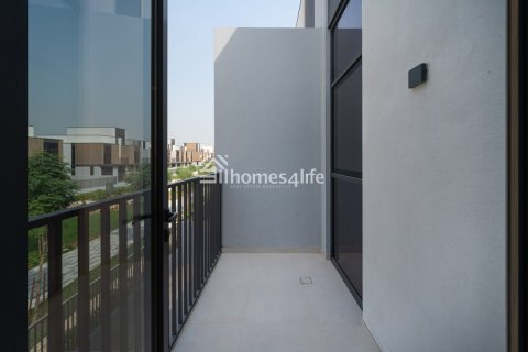 3 bedrooms Villa in Mudon, UAE No. 167709 14