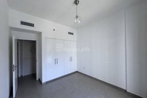 Квартира с 3 спальнями в Zahra Apartments, ОАЭ №167261 8