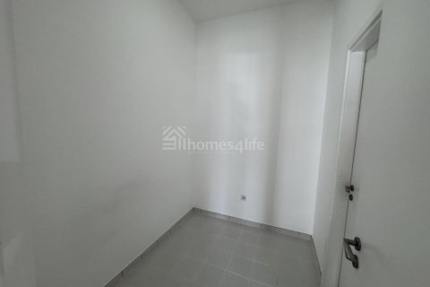 Квартира с 3 спальнями в Zahra Apartments, ОАЭ №167261 11