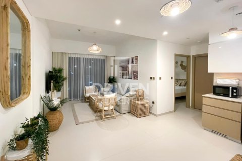 1 bedroom Apartment in Burj Royale, UAE No. 212645 5