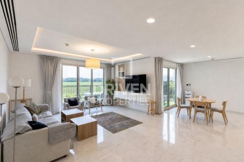 Villa de 3 dormitorios en Dubai, UAE No. 223136 3