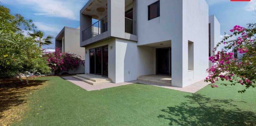 Villa de 3 chambres à Dubai Hills Estate, UAE No. 216312
