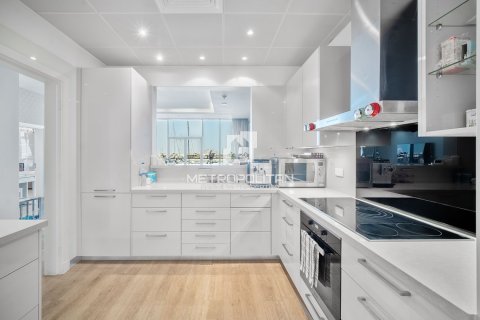 Apartment de 3 dormitorios en Tiara Residences, UAE No. 129056 8