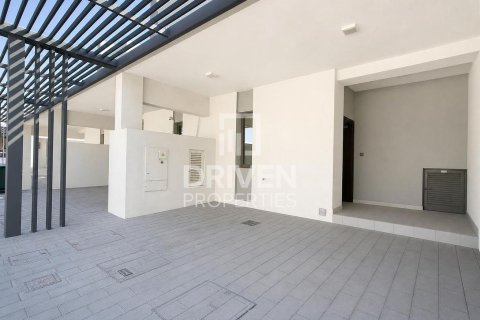 4 غرف نوم فيلا في EMAAR South, الإمارات العربية المتحدة رقم 215193 22