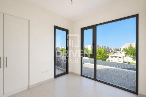 4 غرف نوم فيلا في EMAAR South, الإمارات العربية المتحدة رقم 215193 9