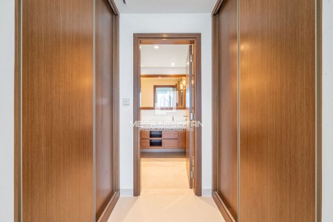2 bedrooms Apartment in EMAAR Beachfront, UAE No. 78869 27