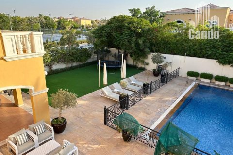 Villa de 5 chambres à Legacy, UAE No. 48032 9
