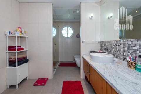 Villa de 5 chambres à Legacy, UAE No. 48032 11