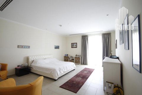 Villa de 5 chambres à Legacy, UAE No. 48032 7