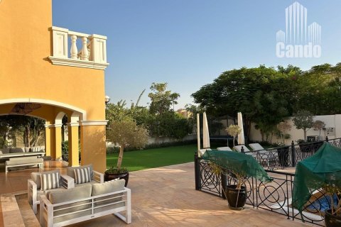 Villa de 5 chambres à Legacy, UAE No. 48032 8