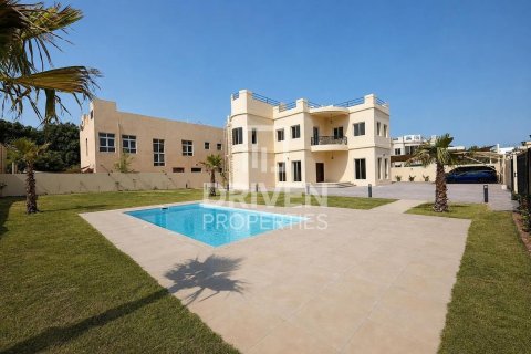 5 غرفة نوم  فيلا في الصفا, الإمارات العربية المتحدة رقم 212295