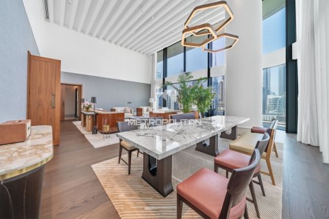 Apartment de 4 dormitorios en Dorchester Collection Dubai, UAE No. 129424